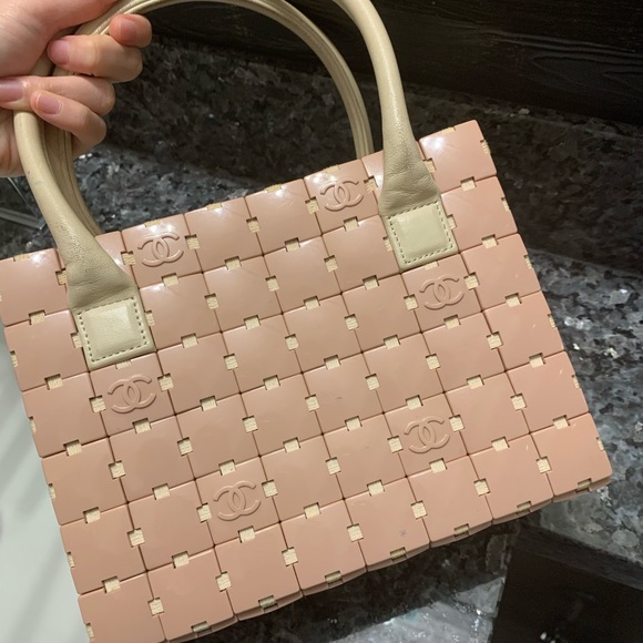 SOLD❌ Vintage Chanel pink CC logo puzzle LEGO bag - Picture 3 of 11